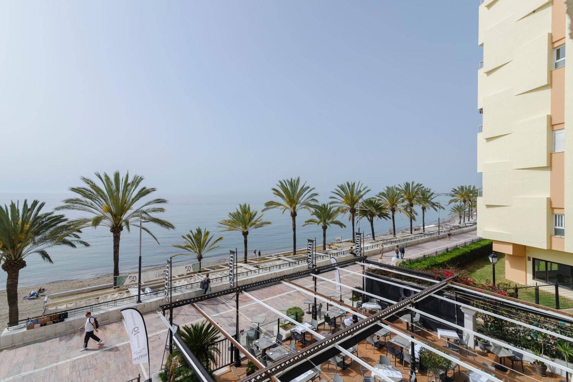 Sea Front Apartment In Marbella Center Extérieur photo